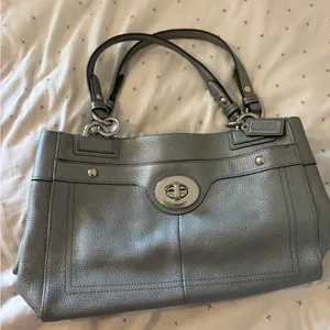 Coach Vintage Silver Leather Handbag thumbnail 1