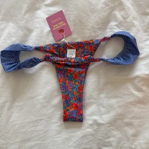 Strawberry Triangl Milk Mob Bikini thumbnail 3