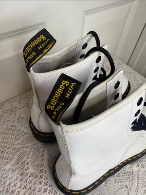 NWOT Dr Martens white leather high top ankle boots sz 6 thumbnail 3