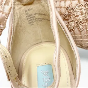 Betsey Johnson Arti Beige Lace Sandals New Size 8 thumbnail 7