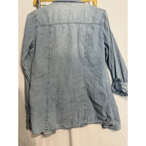 maurices Women's Blue Solid Denim Collared Long Sleeve Button-Up Shirt M thumbnail 4