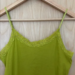 Gap Tank Lime Green Lace Trim Top NWT Size Medium thumbnail 2