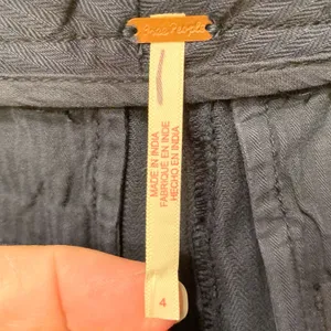 NWOT Free People Navy Blue Menswear-Inspired 100% Cotton Chino Shorts Size 4 thumbnail 4