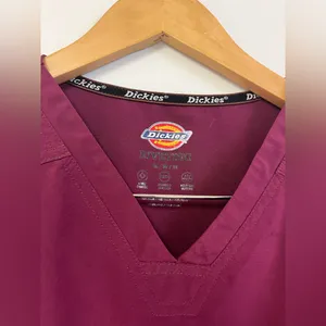 Women’s Dickies‎ EDS Signature V-Neck Scrub Top – Wine – Size M thumbnail 2