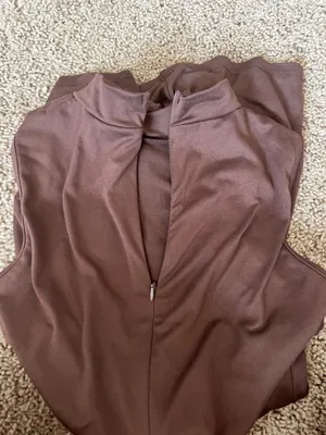 Brown Romper Size M thumbnail 3