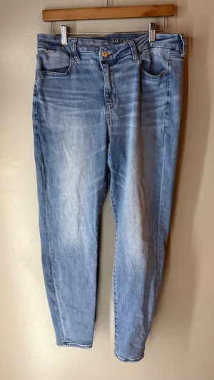 American Eagle Curvy High-Rise Jegging Light Wash Jeans thumbnail 1