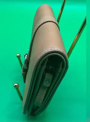 A Really sweet Beige Light Tan Y2K Coach Snap Leather Coach ID Wallet thumbnail 3