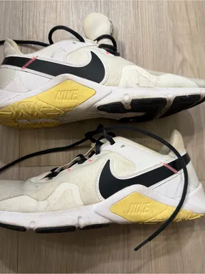 Nike (Size 10) thumbnail 1