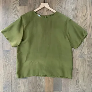 Vintage Round Neck Short Sleeve 100% Silk Blouse in Olive Green Size Large thumbnail 1