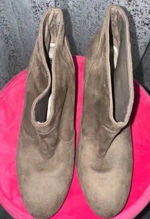 Brown‎ Suede Ankle Booties with Relaxed Fit thumbnail 1