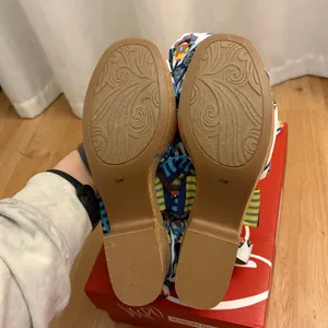New in Box Ribbon Tie Sandal Heels thumbnail 5