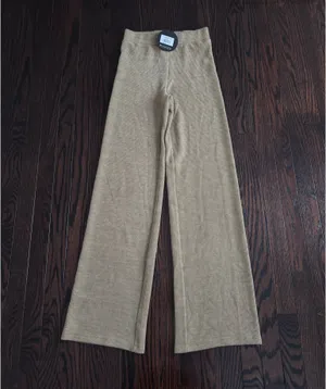 White Fox Boutique NWT Pants thumbnail 3