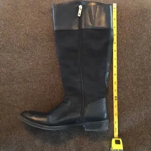 Tommy Hilfiger Black Mid Calf Zip Up Boots with Gold Hardware- Size 8 thumbnail 13