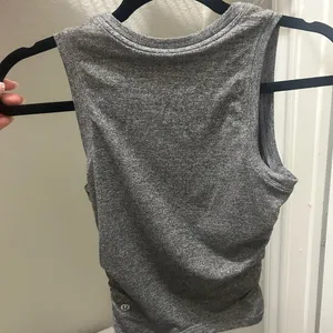 Lululemon workout top thumbnail 3