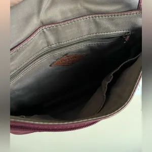 Fossil Burgundy Pebble Leather Purse thumbnail 4