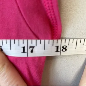 Patagonia Women's Fuchsia Hooded Sweatshirt thumbnail 7