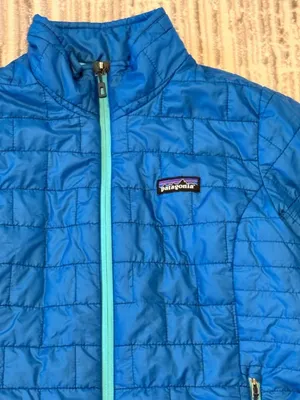 Patagonia women's small "Nano Puff" Blue Insulated Jacket Retails $239. thumbnail 5