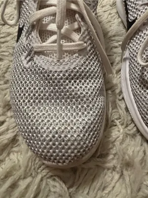 Nike Women's White and Black Knit Training Sneakers Size 6.5 thumbnail 4