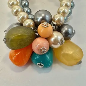 Triple strand faux pearl cluster beaded bracelet thumbnail 3