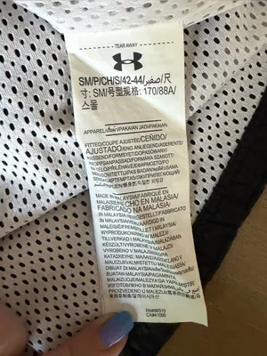 Under Armour Run True Hooded Running Vest Womens S Black Full Zip 1290900 thumbnail 6