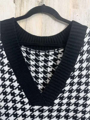 Black and White Houndstooth Knit Sweater Vest V Neck Sleeveless Size XL thumbnail 8