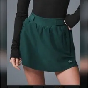 Alo High-Waist Elevation Fleece Lined Mini Skirt, Midnight Green, Size XS New thumbnail 2