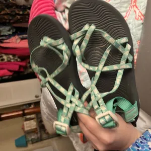 Chacos Sandals Womens Size 10 Active Strappy Green Geo Print Buckle Logo thumbnail 3