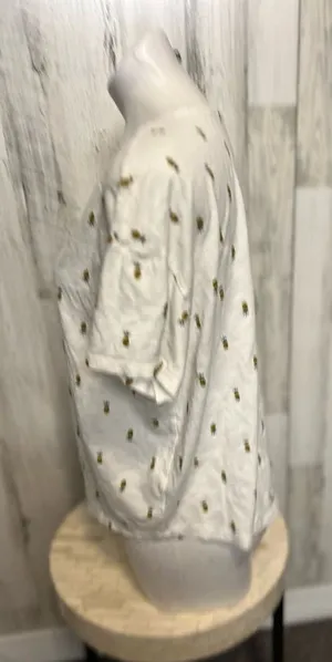 Old navy blouse thumbnail 1