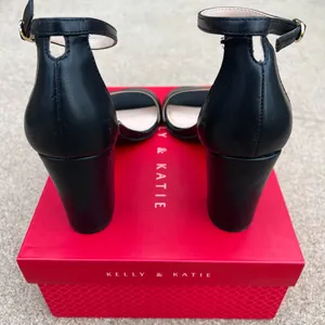 Kelly & Katie Black Heels thumbnail 6