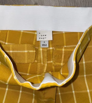 Old Navy Pixie Style Pants thumbnail 4