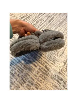 UGG women's size 7 gray Fuzz Yeah Slide Slipper Sandals S/N 1104662 thumbnail 4