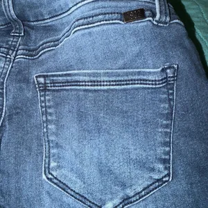 1822 Denim Women’s Size 6 Dark Wash Skinny Ankle Jeans Mid Rise Stretch thumbnail 5