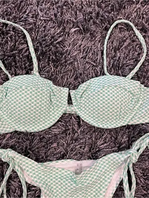 Amazon 🌸NWT GREEN AND WHITE GINGHAM HIGH CUT BIKINI SIZE MEDIUM 🌸 thumbnail 4