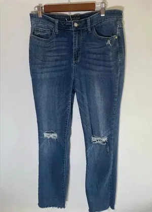 Judy Blue High Waisted Straight Fit Distressed Fray Hem Jeans 15/32 Plus EUC 021 thumbnail 1