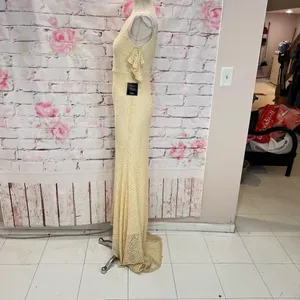 Lulu’s Declare My Love Cream Lace Cold-Shoulder Mermaid Maxi Dress thumbnail 10