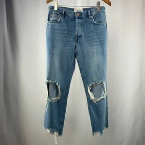 Free People Distressed Mid Rise Maggie Straight Leg Jeans in Blue Size 26‎ thumbnail 5