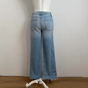 MOTHER The Rambler Zip Slice Hover Fray Jeans thumbnail 4