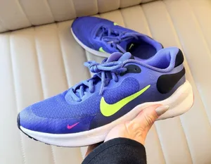 Nike Purple Sneakers 5Y Womens 6.5 Revolution 7 (GS) road running shoes thumbnail 1