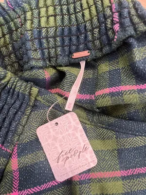 FREE PEOPLE 💚🩷 Green Plaid Mini Skirt with Pink Accent - Size Medium thumbnail 4