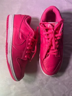 Nike Women's Hot Pink Low-Top Leather Sneaker thumbnail 6