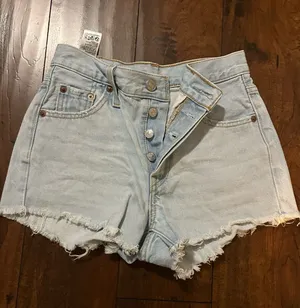 Levi’s 501 Denim Shorts thumbnail 1