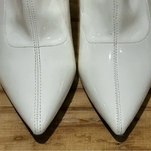 *NEW* WILD PAIR White Iloise Side-Zip Ankle‎ Go -Go Booties SIZE 6 A23 thumbnail 5