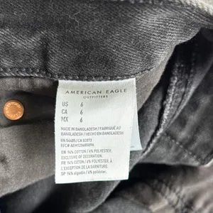American Eagle 90s Boyfriend Short thumbnail 4