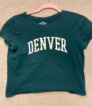 Hollister Crop Top thumbnail 1