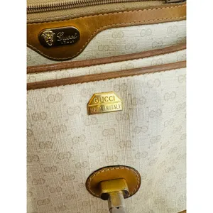 Vintage GUCCI Tan Interlocking GG Turn Lock Crossbody Made In Italy Purse thumbnail 10