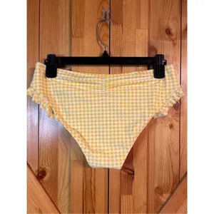Cupshe swimsuit bottoms medium yellow plaid with ruffle Nwt (4026) thumbnail 2