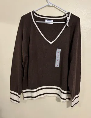 Old Navy Brown Cream V-Neck Varsity Stripe Sweater M NWT thumbnail 1