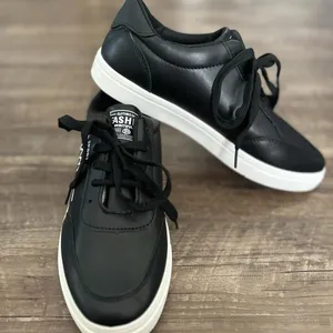 Black Casual Sneakers Faux Leather for Women Size 9 Brand New thumbnail 2