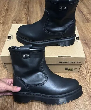 DR MARTENS Anistone LO black leather boots booties shoes women’s 9 new thumbnail 1