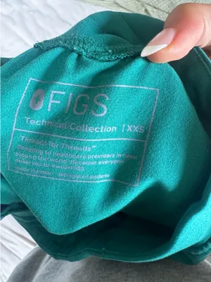 FIGS Scrub Pants thumbnail 3